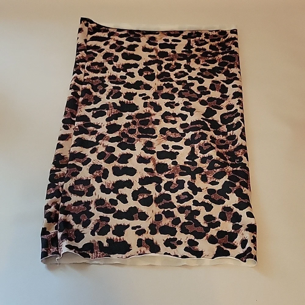 Leopard Gaiter